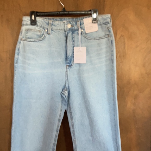 Relist7/6❌ LC Lauren Conrad super high rise Crop raw hem distressed w Slit hole - Picture 4 of 17